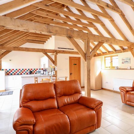 5C Hideways Villa Хънстантън Екстериор снимка
