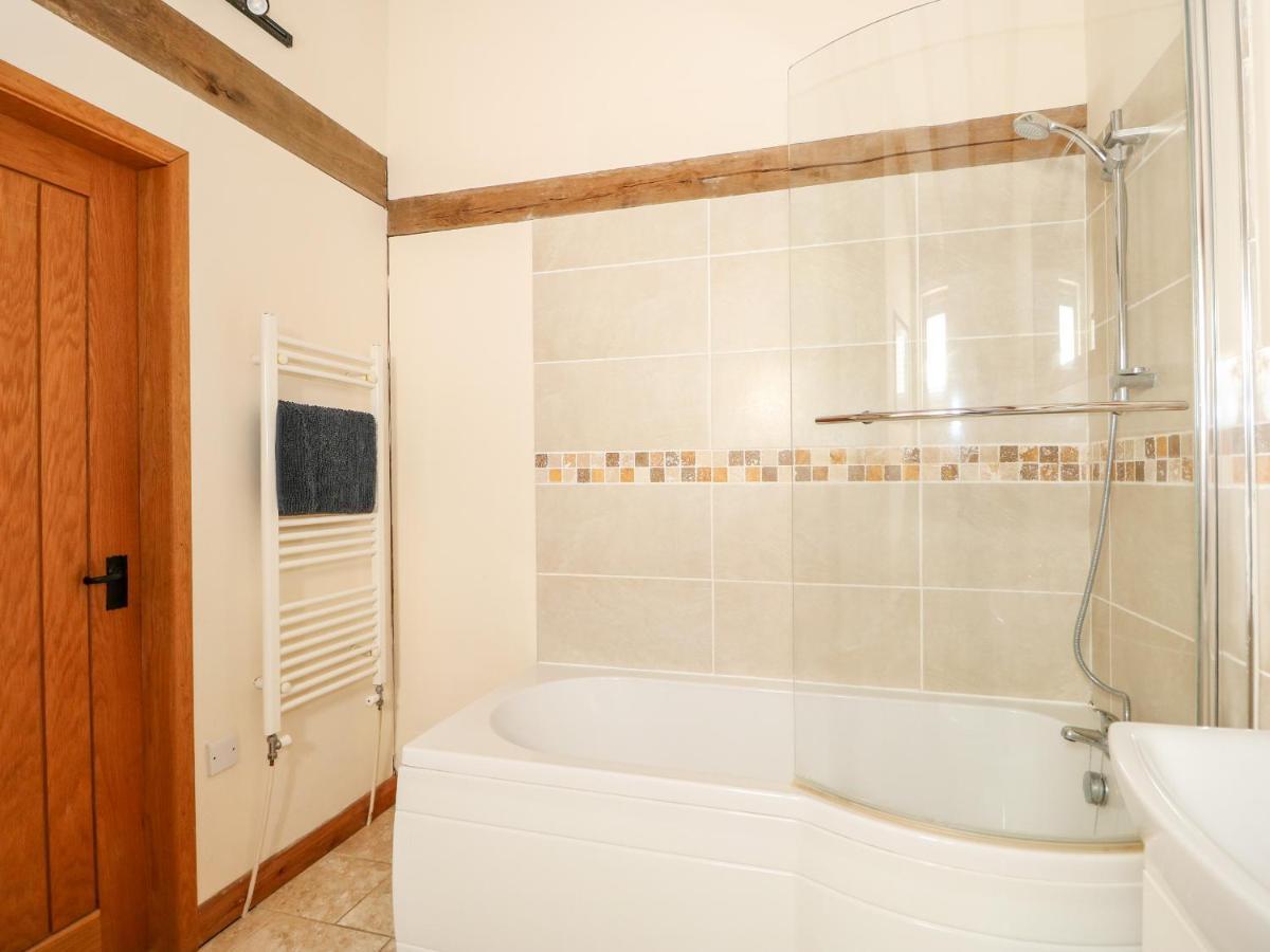 5C Hideways Villa Хънстантън Екстериор снимка