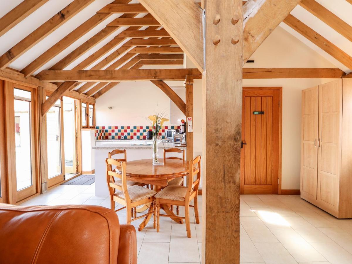 5C Hideways Villa Хънстантън Екстериор снимка
